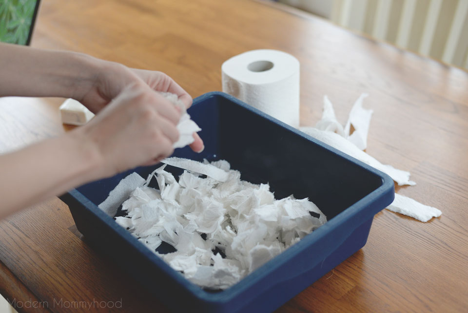 Snow Dough Recipe - great sensory play for toddlers and kids! Made with only 3 ingredients! ModernMommyhood.com