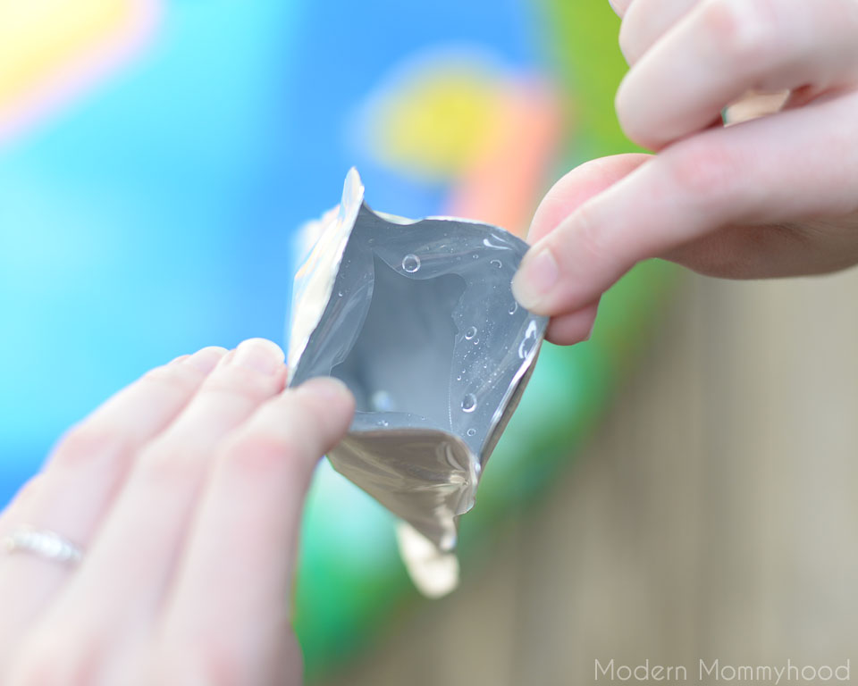 Capri Sun Juice Pouch Tote Bag Tutorial #CapriSunMomFactor - ModernMommyhood.com