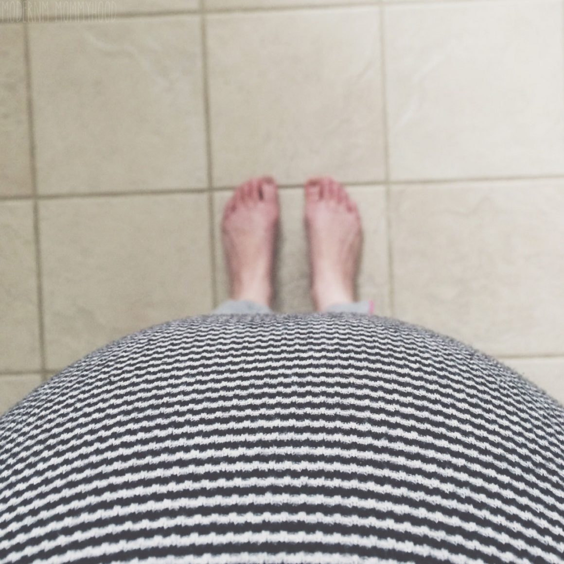 31 weeks pregnant belly