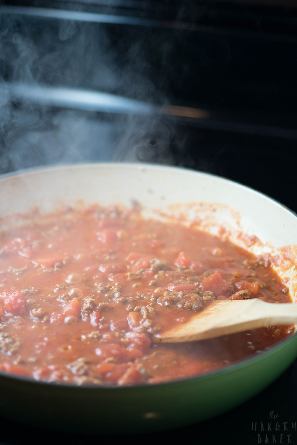 One Pot Baked Ziti - a hearty pasta dish recipe that's easy to make, the whole family will enjoy and has hardly any clean up! Perfect for a weeknight meal!