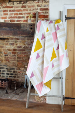 Half Pint Quilt - an easy and fast PDF quilt pattern by Modernly Morgan