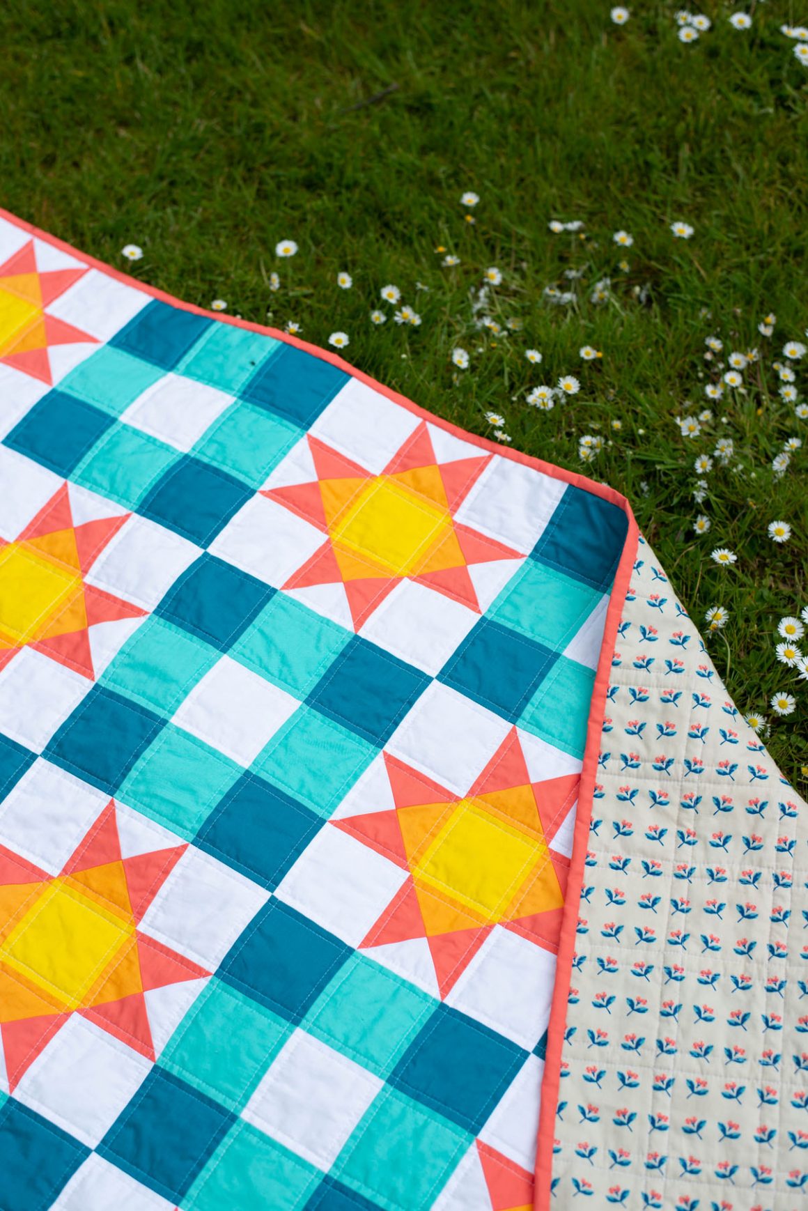 Boot Room Quilt - Free Pattern Tutorial - A modern spin on traditional quilt blocks!